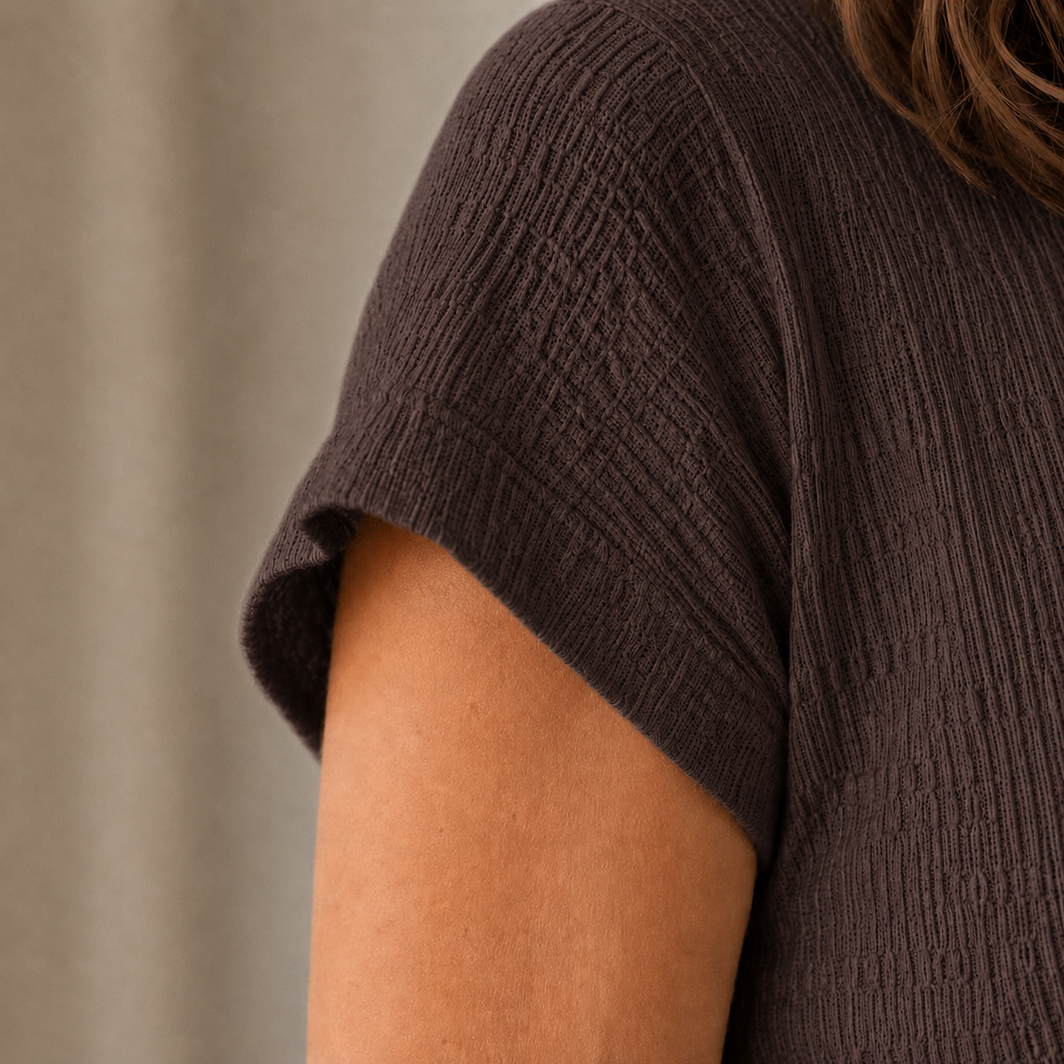 Robe midi Idun – Nouée avec fente latérale
