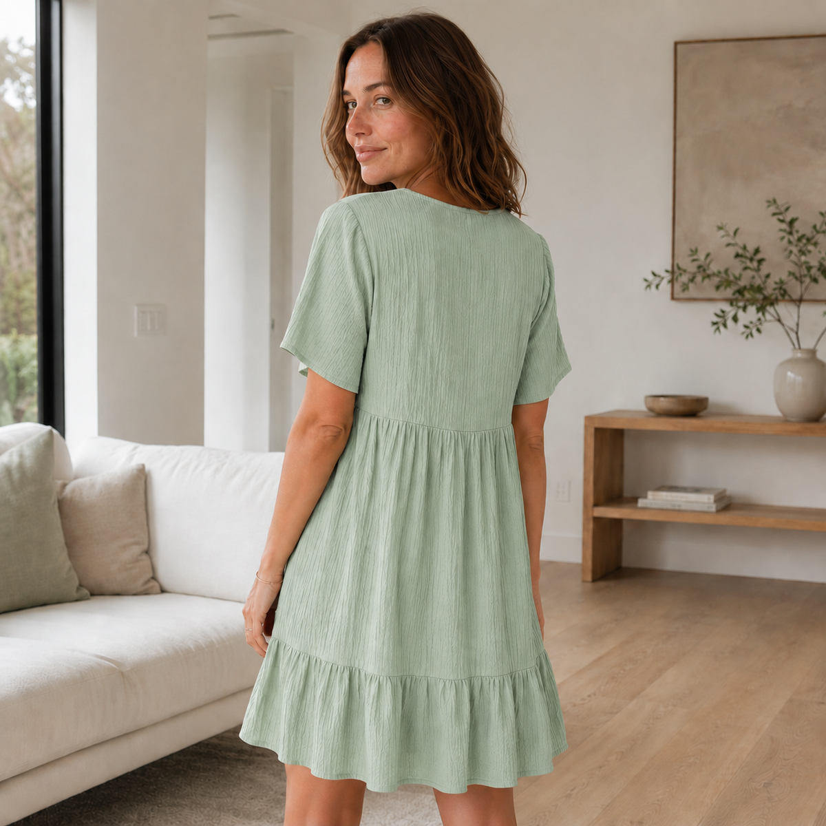 Robe d'été à volants Livia – Décolleté en V façon étagée
